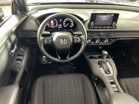 Used 2025 Honda HR-V Sport image 21