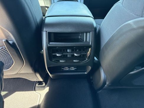 Used 2025 Jeep Grand Cherokee Laredo X w/ Trailer Tow Package image 39