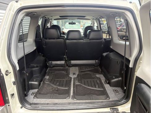 Used 2004 Mitsubishi Montero Limited AWD/4WD image 23