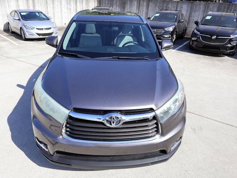 Used 2015 Toyota Highlander Limited image 11