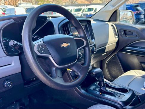 Used 2021 Chevrolet Colorado W/T w/ WT Convenience Package AWD/4WD image 19