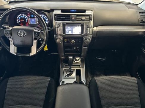Used 2014 Toyota 4Runner SR5 image 15