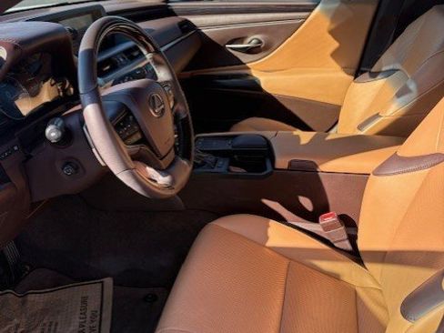 Used 2021 Lexus ES 350 w/ Premium Package image 11