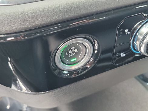 Used 2024 GMC Sierra 1500 Elevation AWD/4WD image 29