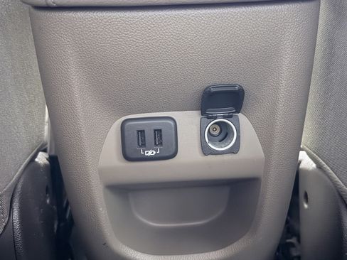 Used 2019 GMC Canyon SLE RWD image 25