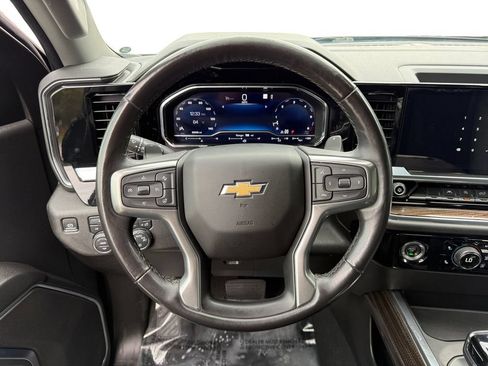 Used 2023 Chevrolet Silverado 1500 LT AWD/4WD image 12