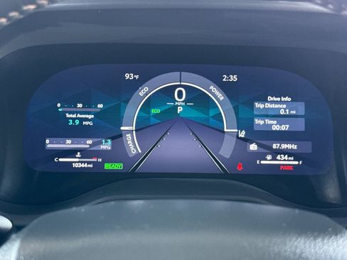 Used 2025 Toyota Sienna Platinum FWD image 25