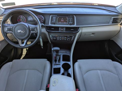 Used 2017 Kia Optima LX w/ Driver Convenience Package image 14