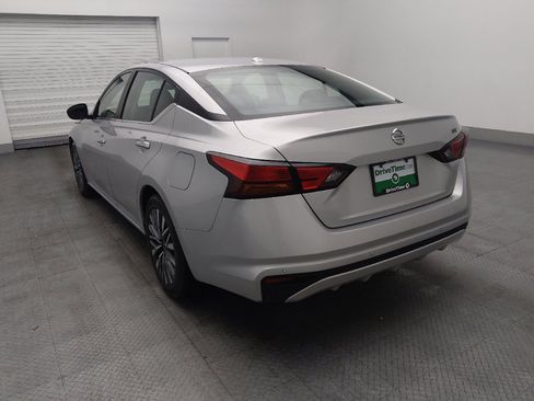 Used 2023 Nissan Altima 2.5 SV image 5