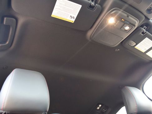 New 2026 Ford Explorer ST-Line image 26