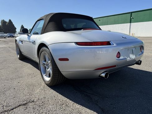 Used 2003 BMW Z8 image 7