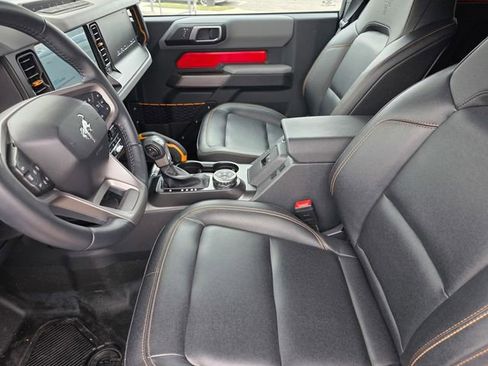 Used 2023 Ford Bronco Badlands AWD/4WD image 11