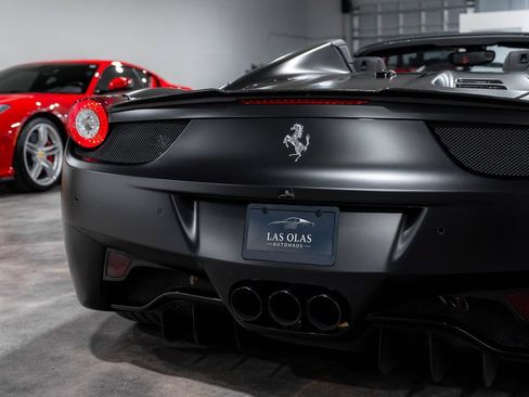 Used 2012 Ferrari 458 Spider RWD image 22