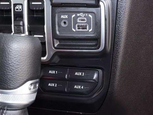 Used 2025 Jeep Wrangler Unlimited Sport AWD/4WD image 17