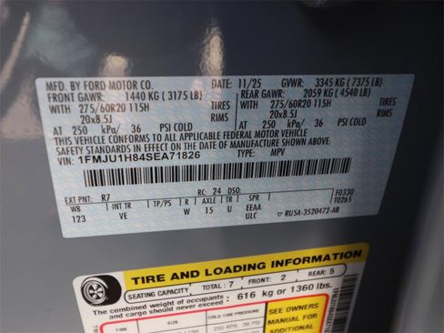 New 2025 Ford Expedition Active image 26