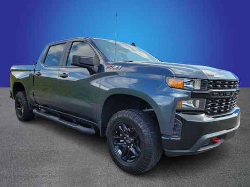 Used 2021 Chevrolet Silverado 1500 Custom Trail Boss w/ LPO, Dark Essentials Package AWD/4WD image 3