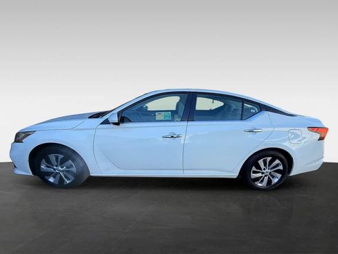 Used 2020 Nissan Altima 2.5 S FWD image 3