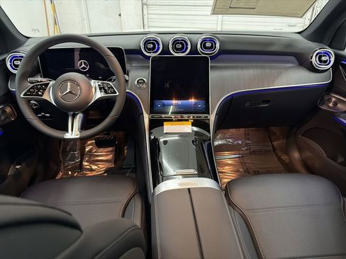 Used 2026 Mercedes-Benz GLC 300 image 22