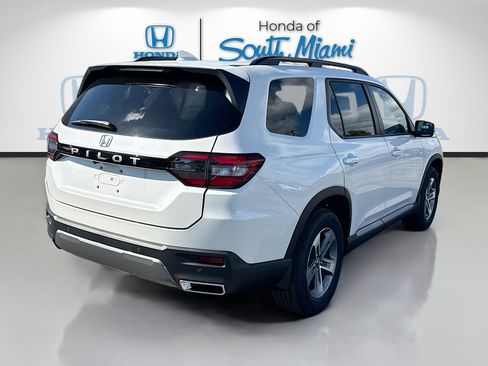 New 2026 Honda Pilot EX-L image 7