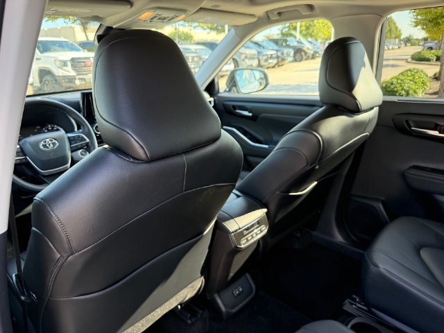 Used 2026 Toyota Highlander XLE AWD/4WD image 27