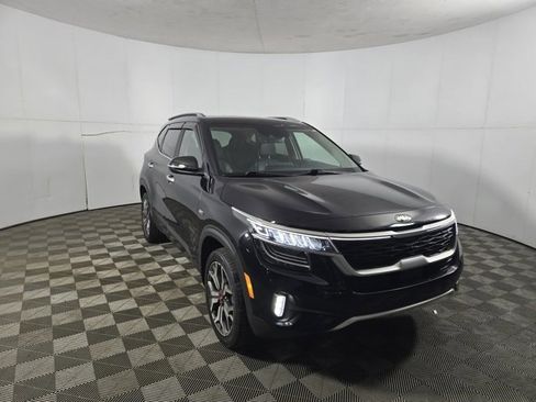 Used 2021 Kia Seltos SX image 3