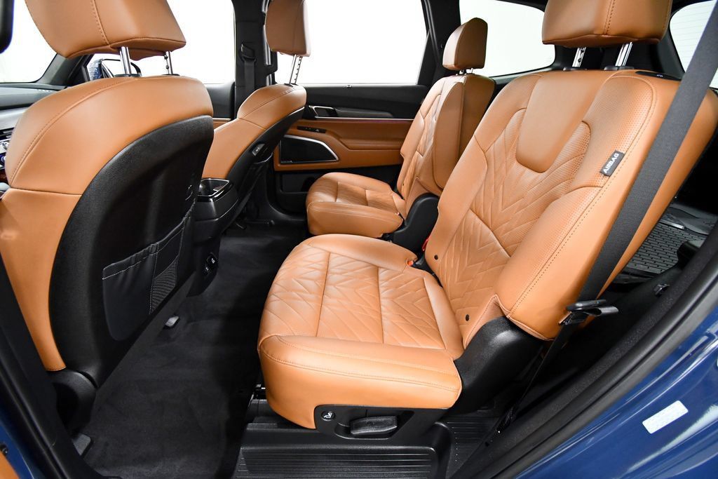 Certified 2025 Kia Telluride SX Prestige X-Line AWD/4WD image 15
