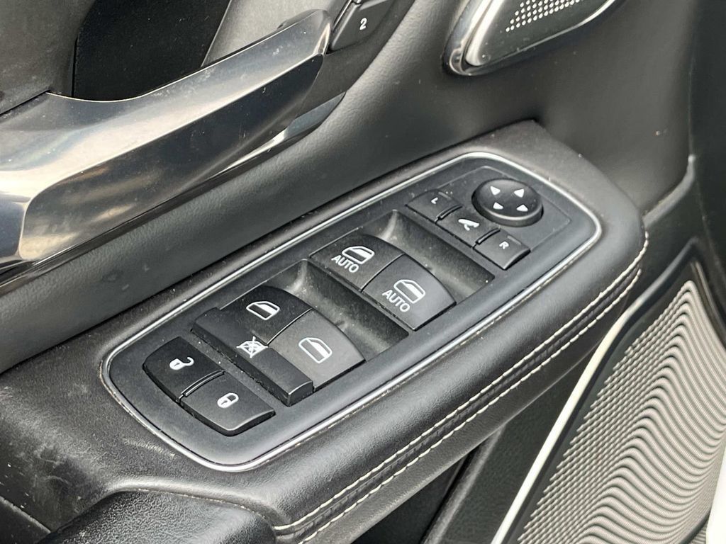 Used 2020 RAM 1500 Limited AWD/4WD image 26