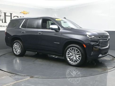 Used 2023 Chevrolet Tahoe Premier w/ Premium Package 2 AWD/4WD image 6