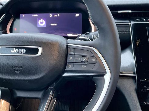 Used 2023 Jeep Grand Cherokee L Altitude image 22