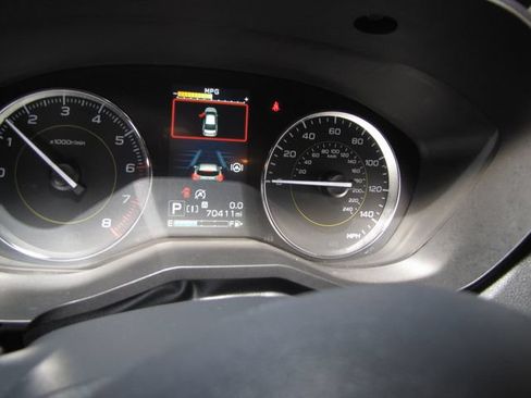 Used 2022 Subaru Crosstrek 2.5i Sport w/ Moonroof Package AWD/4WD image 3