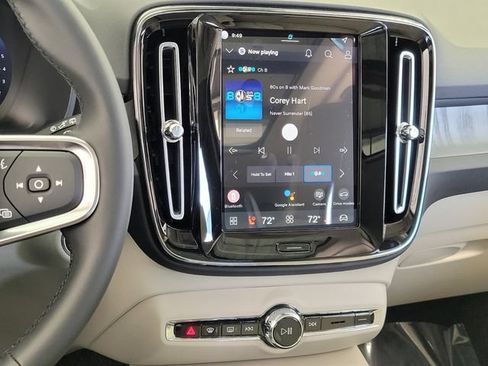 New 2026 Volvo XC40 B5 Plus w/ Protection Package Premier AWD/4WD image 17