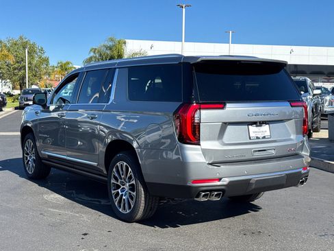 New 2026 GMC Yukon XL Denali image 14