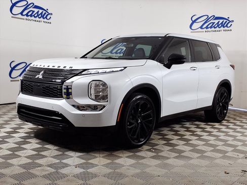 Used 2023 Mitsubishi Outlander SE image 5