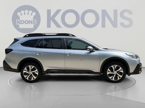 Used 2022 Subaru Outback Limited AWD/4WD image 8