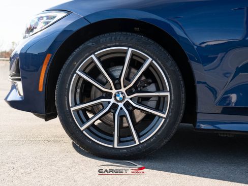 Used 2019 BMW 330i xDrive Sedan w/ Convenience Package image 9