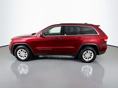 Used 2018 Jeep Grand Cherokee Laredo AWD/4WD image 4