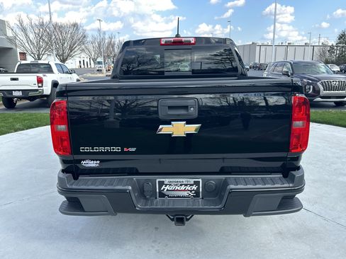 Used 2017 Chevrolet Colorado Z71 image 9