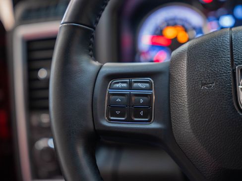 Used 2018 RAM 2500 Big Horn w/ Harvest Edition image 39