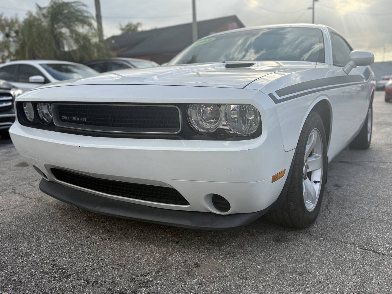 Used 2013 Dodge Challenger SXT RWD image 18