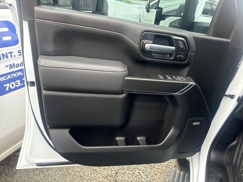 Used 2021 GMC Sierra 2500 AT4 w/ AT4 Premium Plus Package image 16