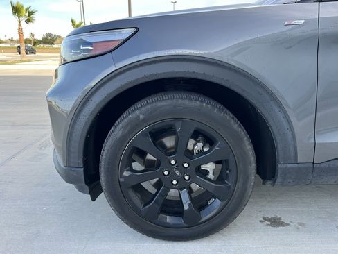 Used 2023 Ford Explorer ST-Line w/ Class IV Trailer Tow Package image 7
