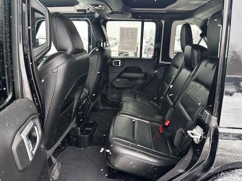 Used 2021 Jeep Wrangler Unlimited Sahara image 10