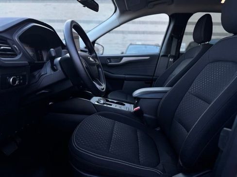 Used 2025 Ford Escape Active image 16