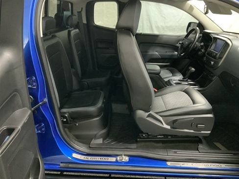 Used 2018 Chevrolet Colorado Z71 AWD/4WD image 22