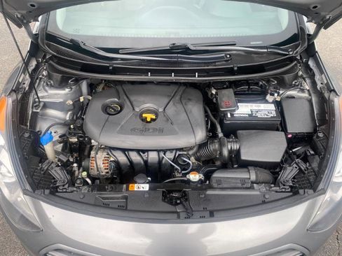 Used 2017 Hyundai Elantra GT image 8