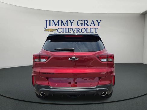Used 2023 Chevrolet TrailBlazer RS w/ Sun and Liftgate Package FWD image 4