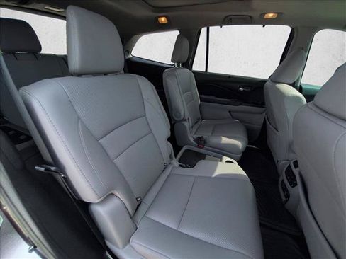 Used 2018 Honda Pilot Elite image 18
