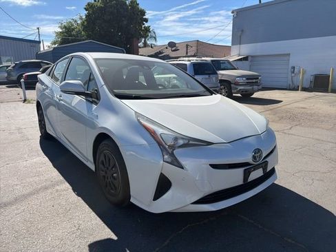 Used 2018 Toyota Prius Two w/ Prius Two Safety Plus Package image 1