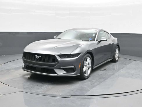 New 2026 Ford Mustang Coupe image 4