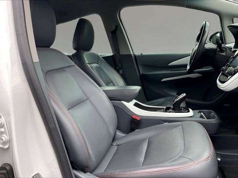 Used 2021 Chevrolet Bolt Premier w/ Infotainment Package FWD image 27